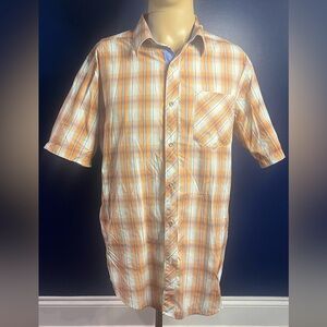 Men’s medium Marmot button up Hiking shirt